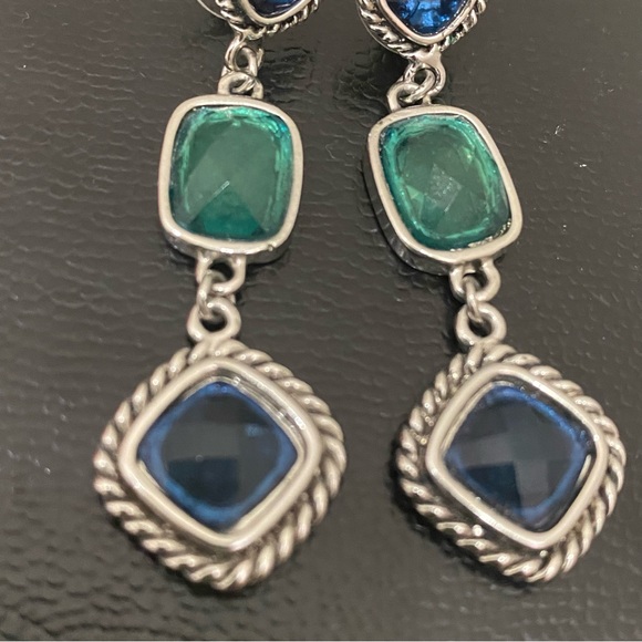 Unsigned Green & Blue Rhinestones Drop Dangle Earrings 11.5g - Picture 10 of 12